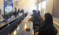 دیدا مهندس سیداسحاقی مدیرکل دفترشبکه دانش ورسانه های ترویجی با روسای ادارات مدیریت هماهنگی ترویج کشاورزی استان ایلام
